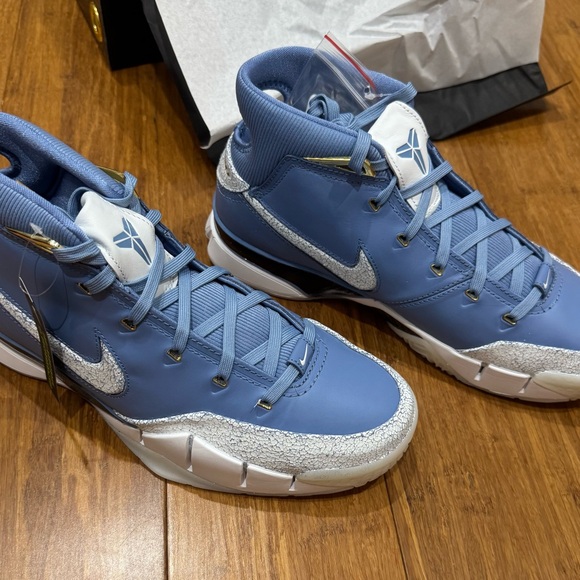 Nike Kobe 1 Protro - Picture 7 of 10
